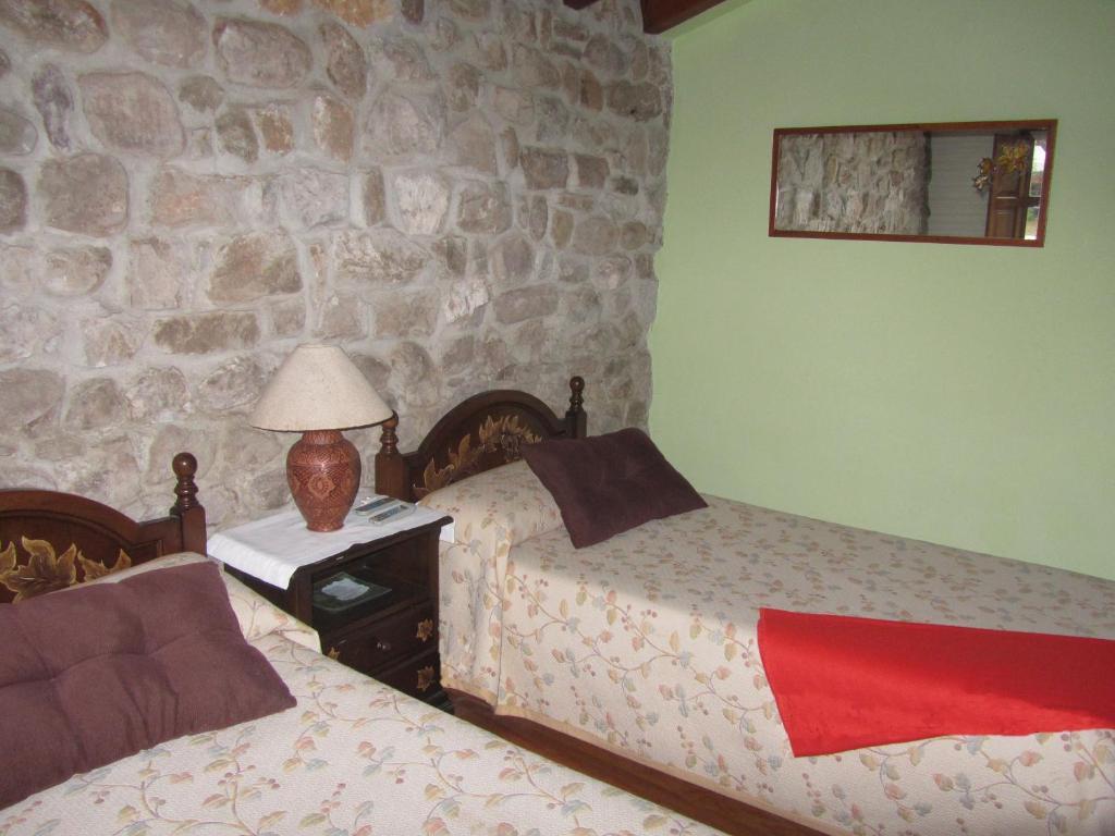 Posada Rincon Del Pas Puente Viesgo Exterior photo