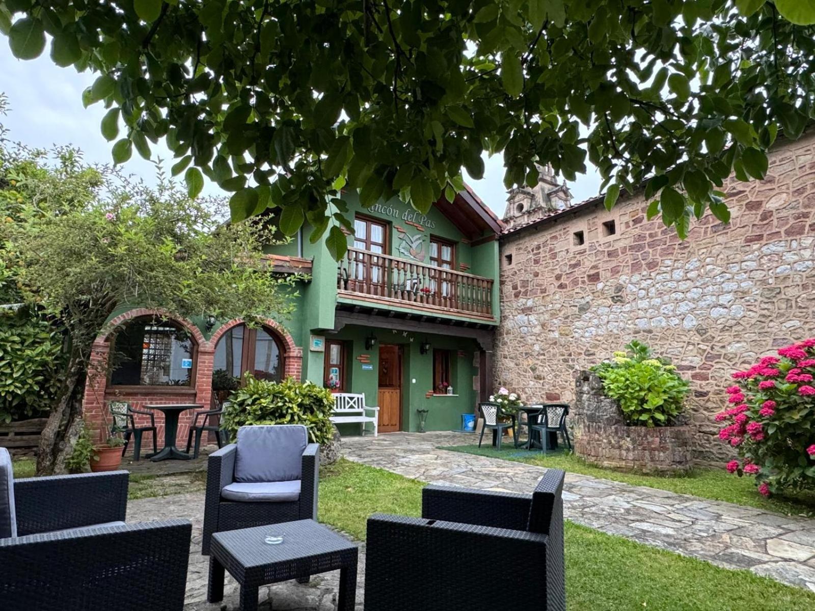 Posada Rincon Del Pas Puente Viesgo Exterior photo